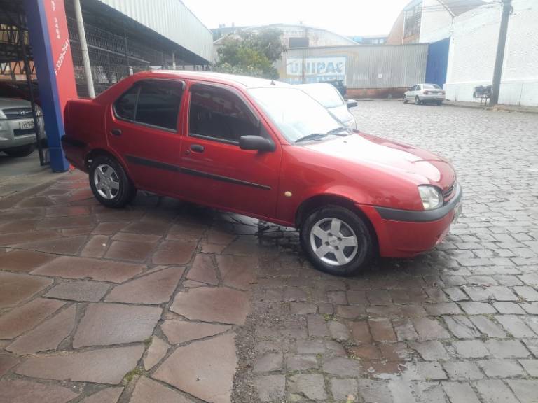 FORD - FIESTA - 2002/2002 - Vermelha - R$ 18.900,00