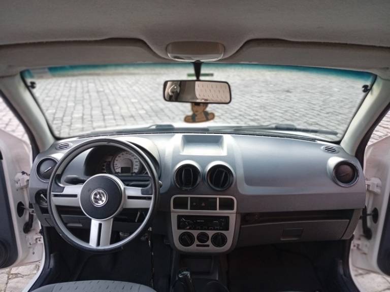 VOLKSWAGEN - SAVEIRO - 2009/2010 - Branca - R$ 29.990,00
