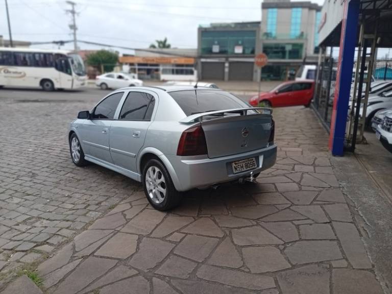 CHEVROLET - ASTRA - 2009/2009 - Prata - R$ 34.990,00