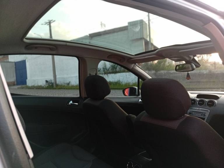 PEUGEOT - 308 - 2012/2013 - Branca - R$ 39.990,00