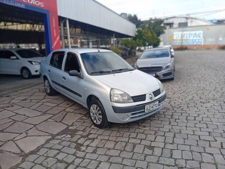 RENAULT - CLIO - 2004/2004 - Prata - R$ 18.990,00