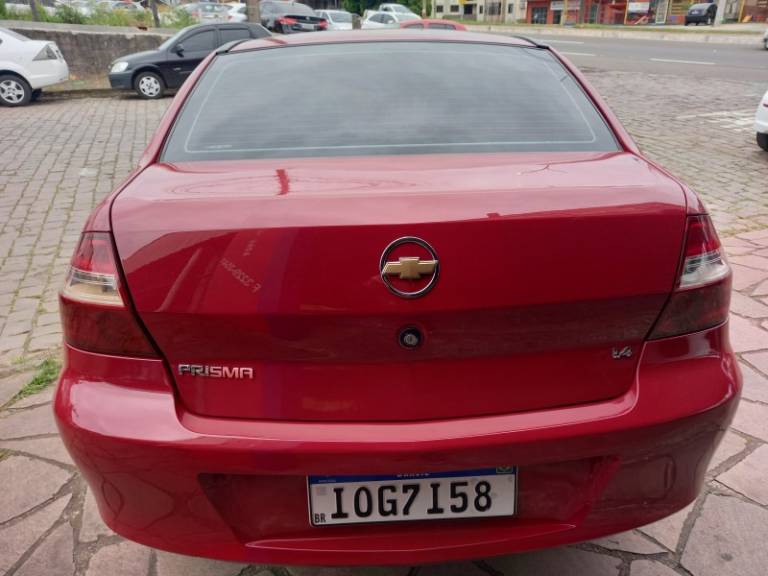 CHEVROLET - PRISMA - 2007/2008 - Vermelha - R$ 23.500,00