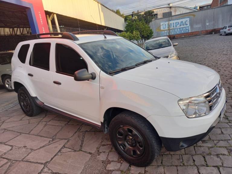 RENAULT - DUSTER - 2012/2013 - Branca - R$ 48.900,00