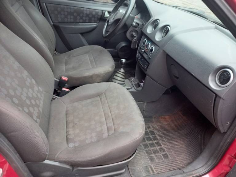 CHEVROLET - PRISMA - 2007/2008 - Vermelha - R$ 23.500,00