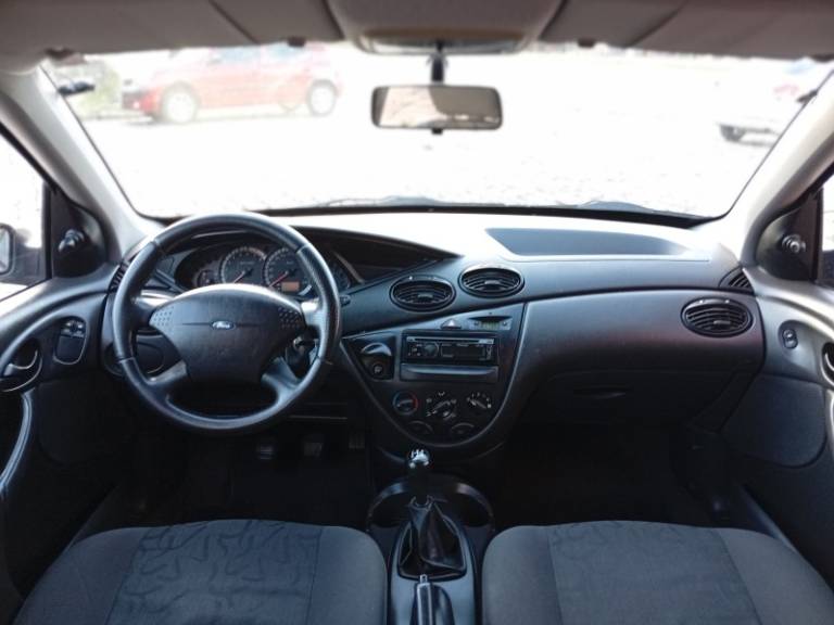 FORD - FOCUS - 2009/2009 - Preta - R$ 28.990,00