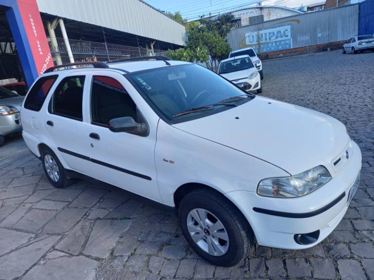 FIAT - PALIO - 2002/2003 - Branca - R$ 17.900,00