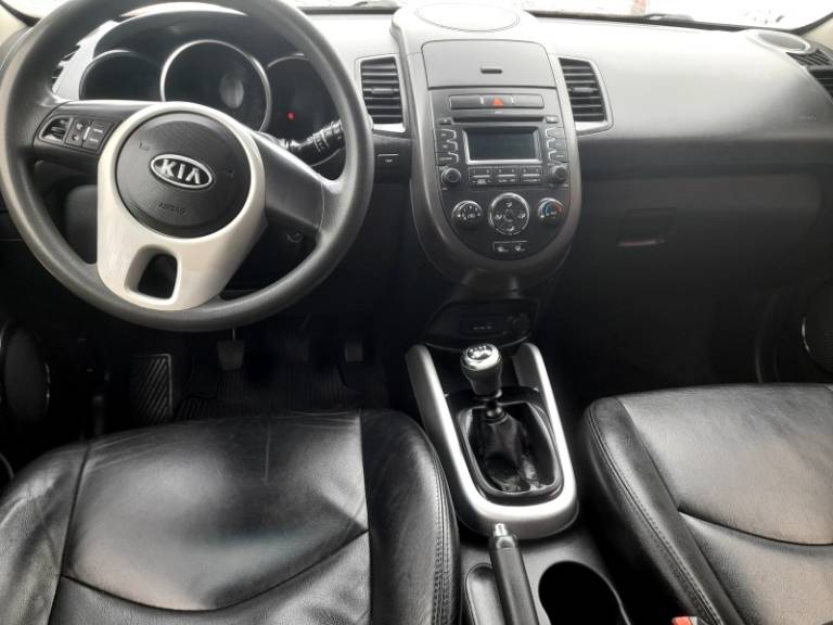 KIA MOTORS - SOUL - 2012/2012 - Preta - R$ 41.900,00