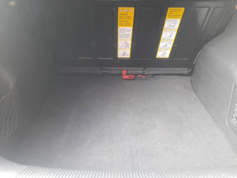 VOLKSWAGEN - CROSSFOX - 2009/2009 - Preta - R$ 34.900,00