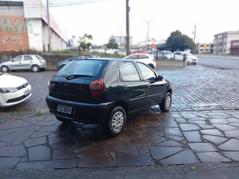 FIAT - PALIO - 2003/2003 - Verde - R$ 17.990,00