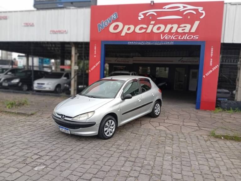 PEUGEOT - 206 - 2001/2001 - Prata - R$ 7.990,00