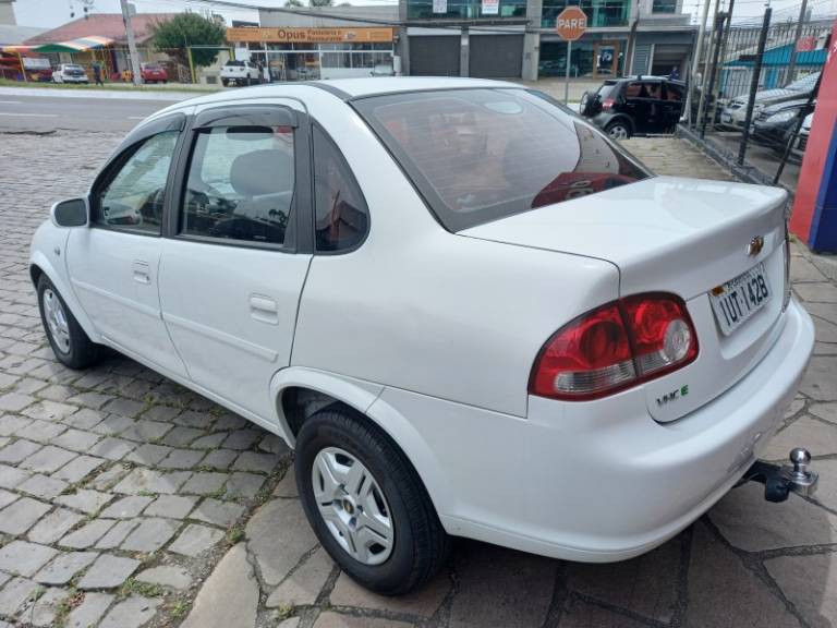 CHEVROLET - CLASSIC - 2013/2014 - Branca - R$ 25.900,00