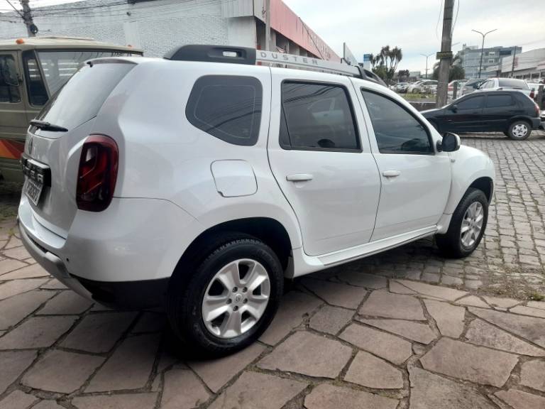 RENAULT - DUSTER - 2016/2016 - Branca - R$ 61.900,00