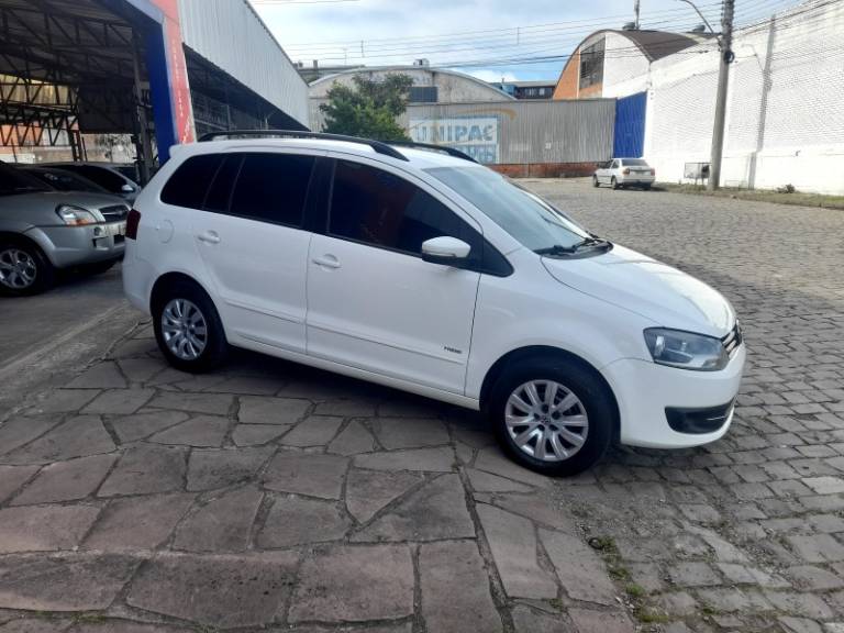 VOLKSWAGEN - CROSSFOX - 2009/2009 - Preta - R$ 34.900,00