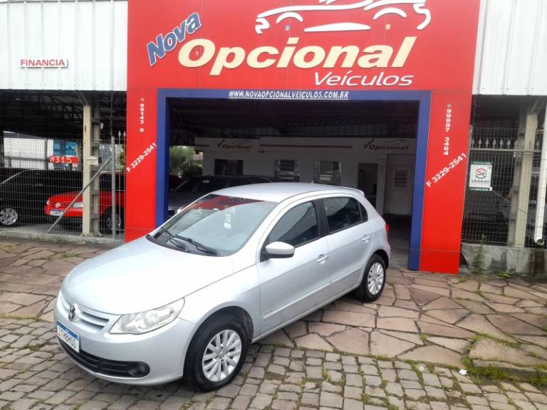 VOLKSWAGEN - GOL - 2013/2013 - Prata - R$ 31.900,00