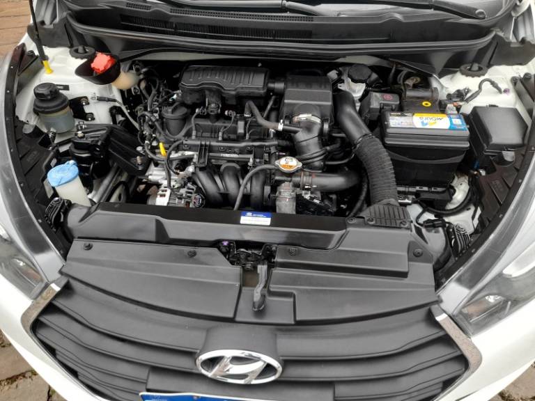 HYUNDAI - HB20 - 2016/2016 - Branca - R$ 47.900,00