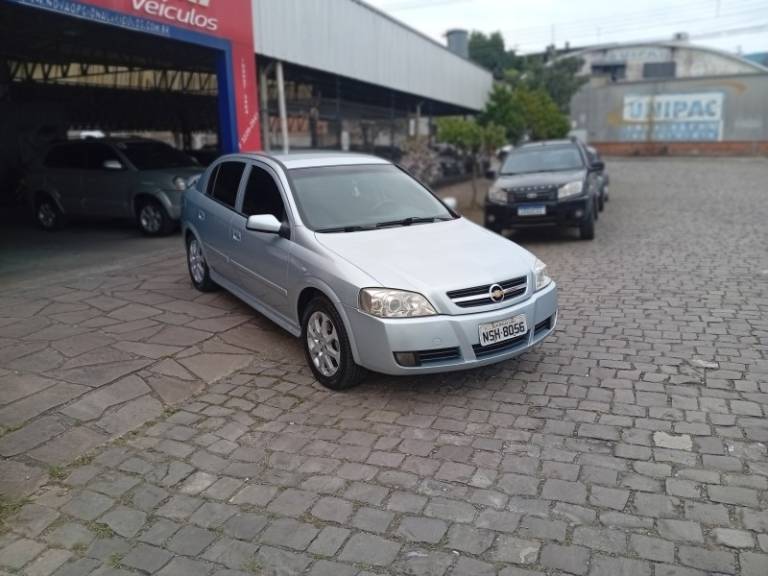 CHEVROLET - ASTRA - 2009/2009 - Prata - R$ 34.990,00
