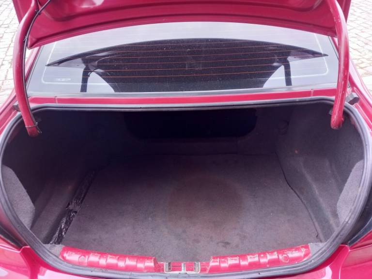 CHEVROLET - PRISMA - 2007/2008 - Vermelha - R$ 23.500,00