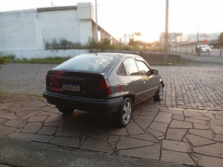 CHEVROLET - KADETT - 1993/1993 - Cinza - R$ 7.990,00