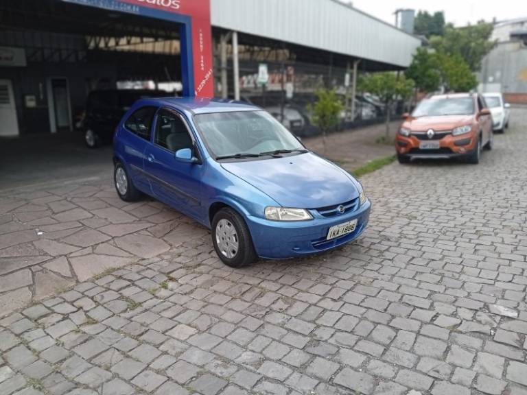 CHEVROLET - CELTA - 2001/2001 - Azul - R$ 15.990,00