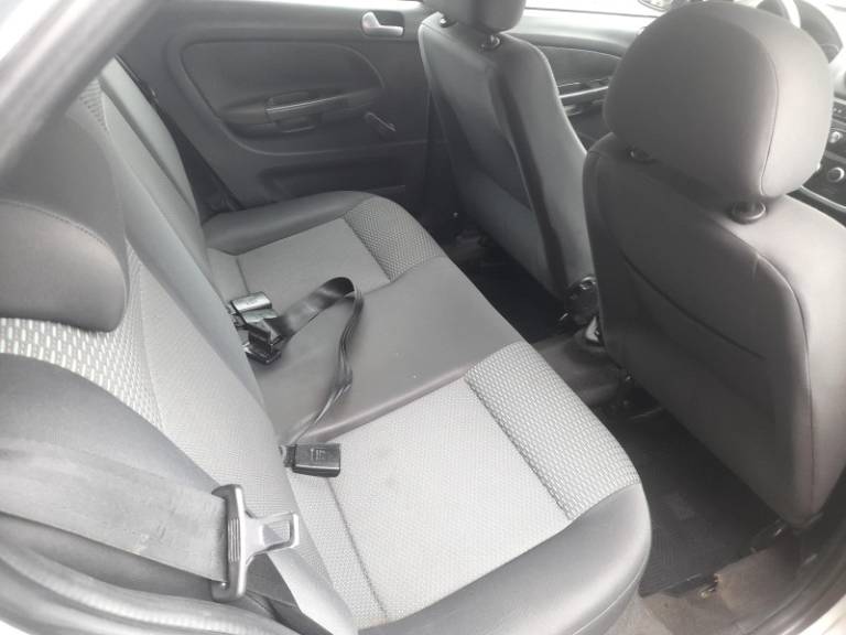 VOLKSWAGEN - GOL - 2011/2011 - Prata - Sob Consulta