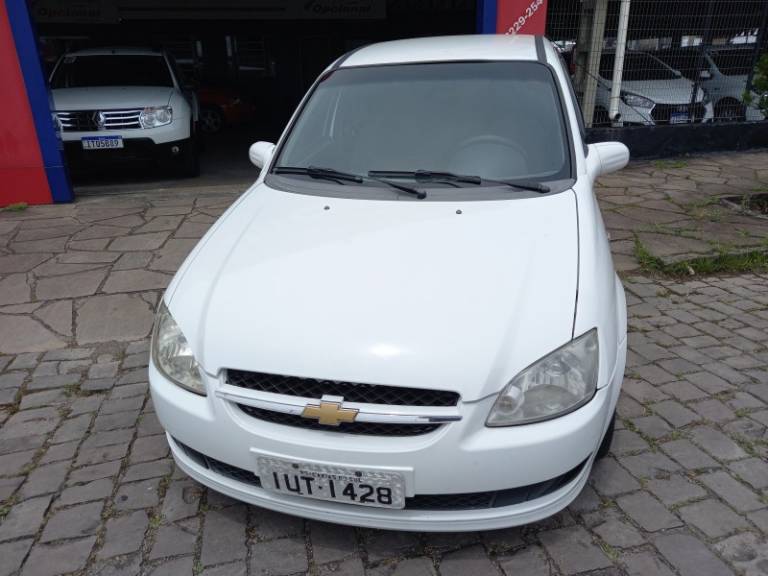 CHEVROLET - CLASSIC - 2013/2014 - Branca - R$ 25.900,00