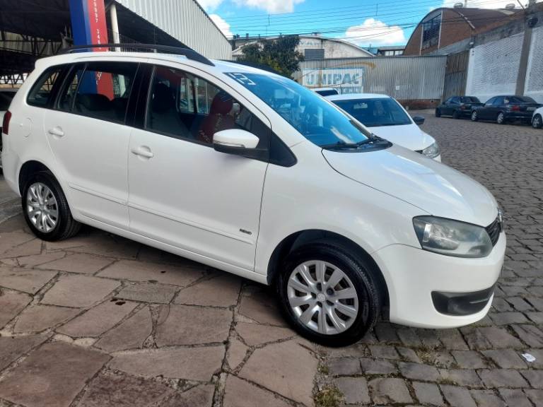VOLKSWAGEN - SPACEFOX - 2013/2013 - Branca - R$ 42.900,00