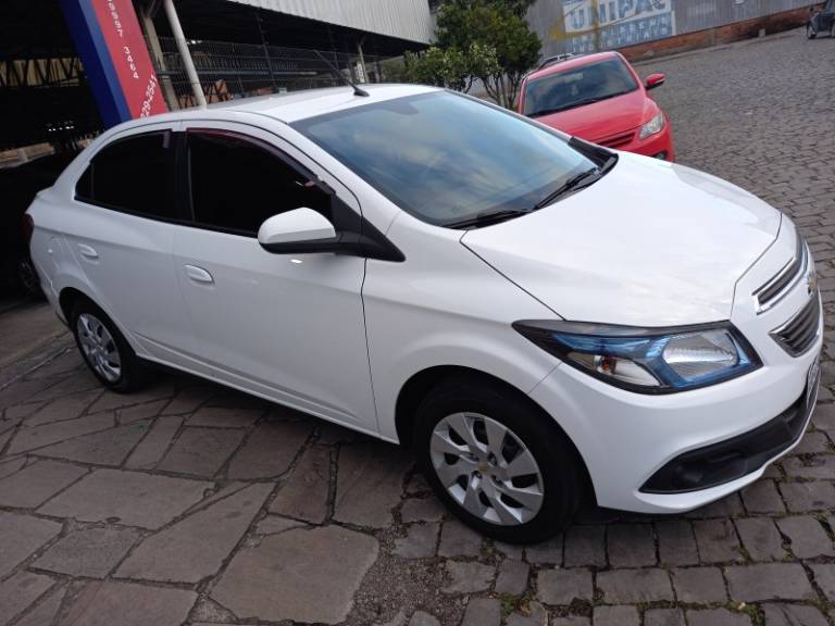 CHEVROLET - PRISMA - 2013/2013 - Branca - R$ 44.900,00