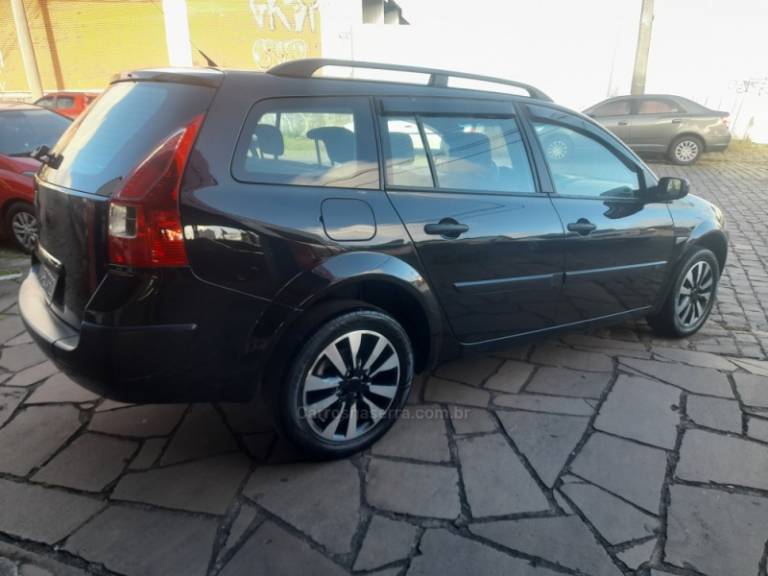 RENAULT - MÉGANE - 2011/2011 - Preta - R$ 29.900,00