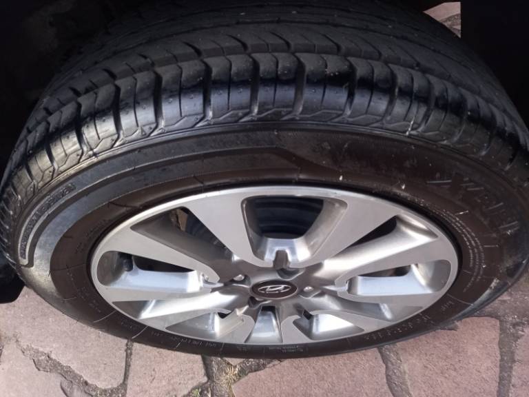 HYUNDAI - HB20X - 2017/2018 - Branca - R$ 64.900,00