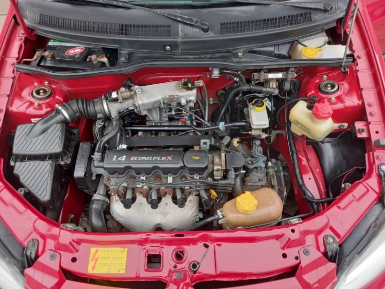 CHEVROLET - PRISMA - 2007/2008 - Vermelha - R$ 23.500,00