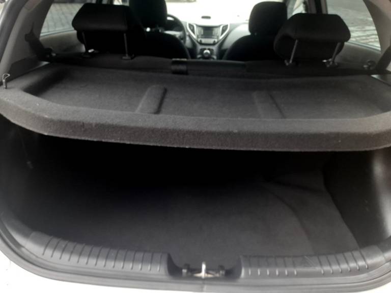 HYUNDAI - HB20 - 2016/2016 - Branca - R$ 47.900,00